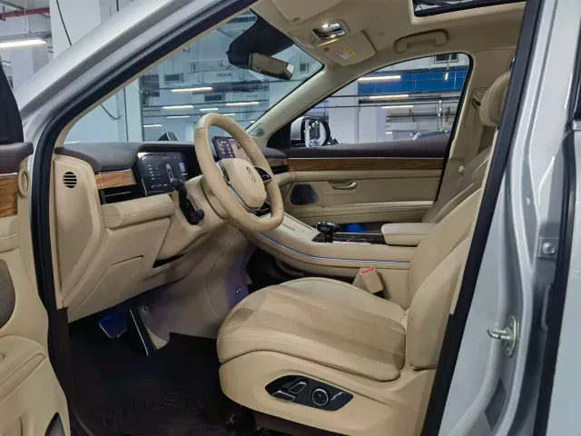 Aito M7 — Фото автомобиля 3