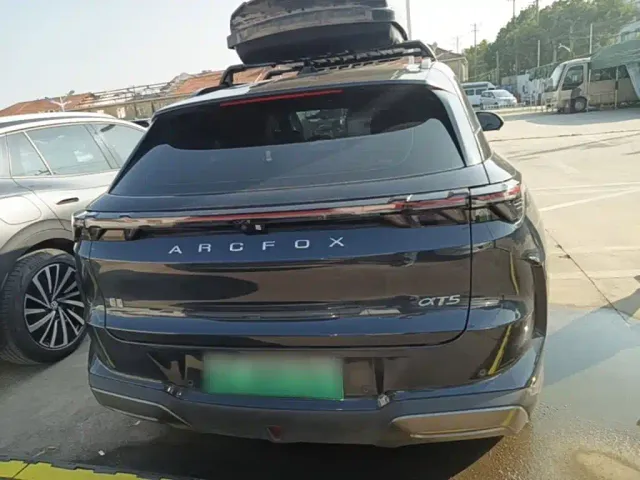 Arcfox Alpha T5 — Фото автомобиля 5