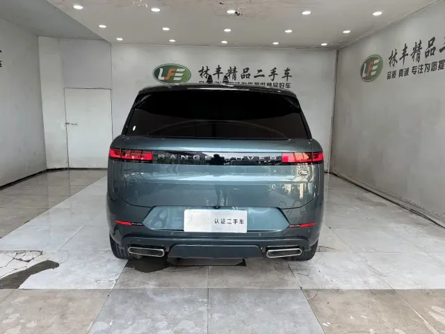 Land Rover Range Rover Sport — Фото автомобиля 7