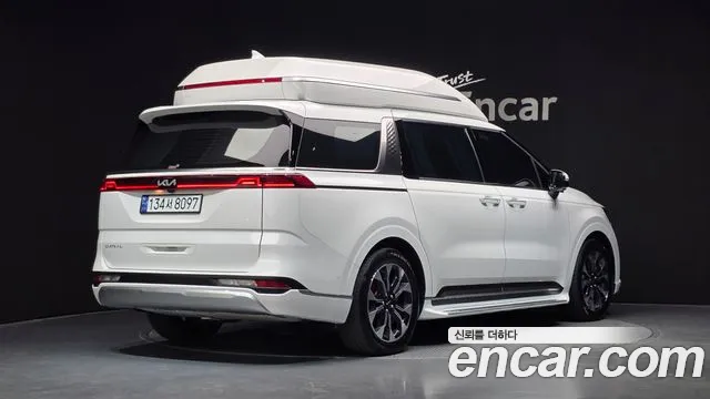 Kia Carnival Generation 4 — Фото автомобиля 2