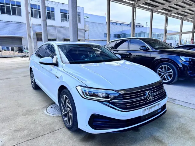 Volkswagen Sagitar — Фото автомобиля 2