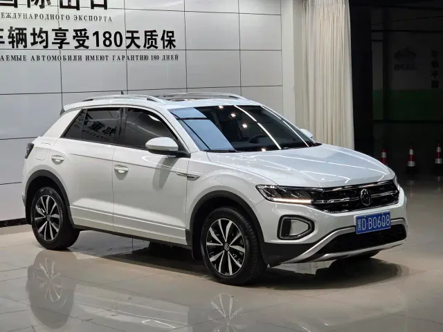 Volkswagen T-Roc — Фото автомобиля 3
