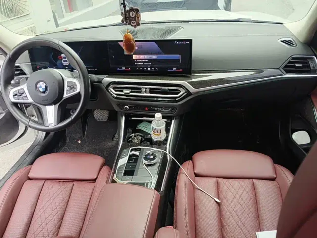 BMW 3 Series — Фото автомобиля 11