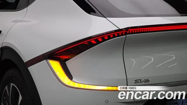 Kia EV6 — Фото автомобиля 23