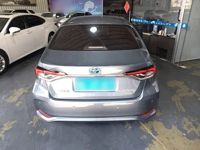 Toyota Corolla — Фото автомобиля 5