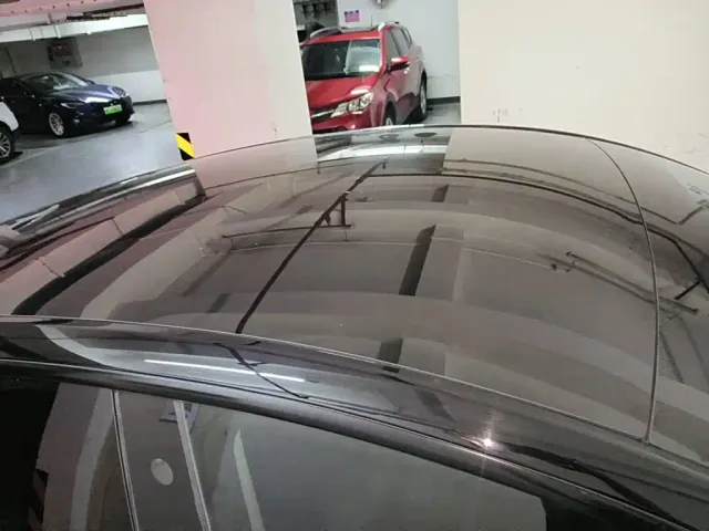 Tesla Model Y — Фото автомобиля 6