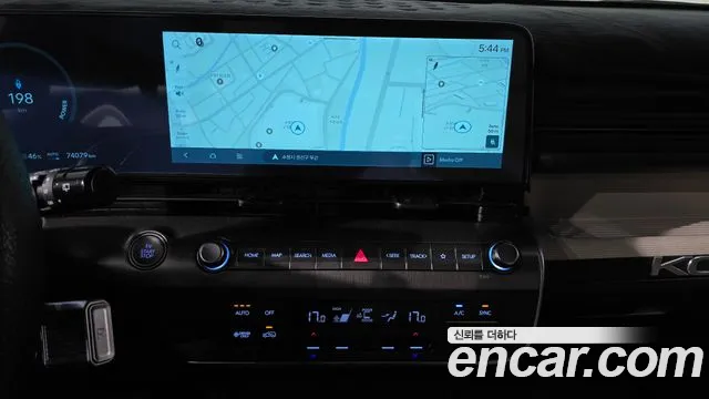 Hyundai Kona SX2 — Фото автомобиля 18