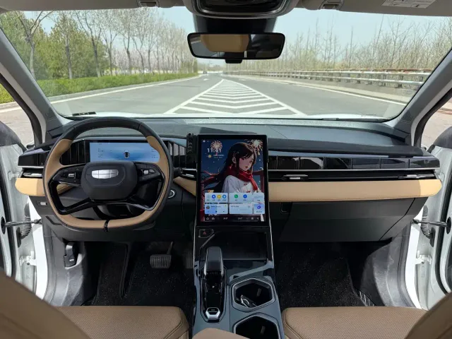 Geely Boyue L — Фото автомобиля 6