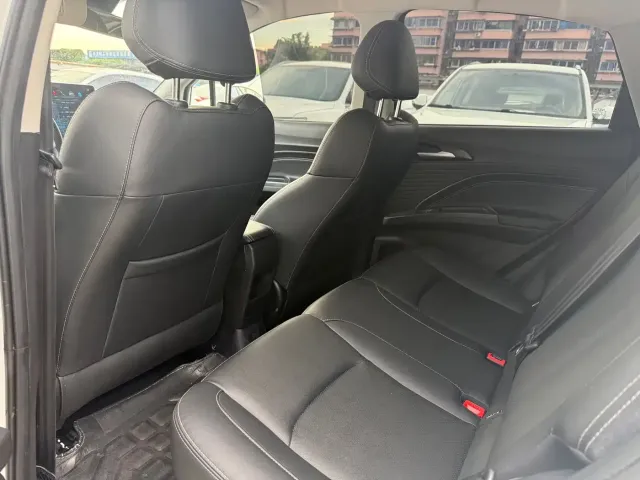Nezha Auto Nezha AYA 2023 Model 401 — Фото автомобиля 7