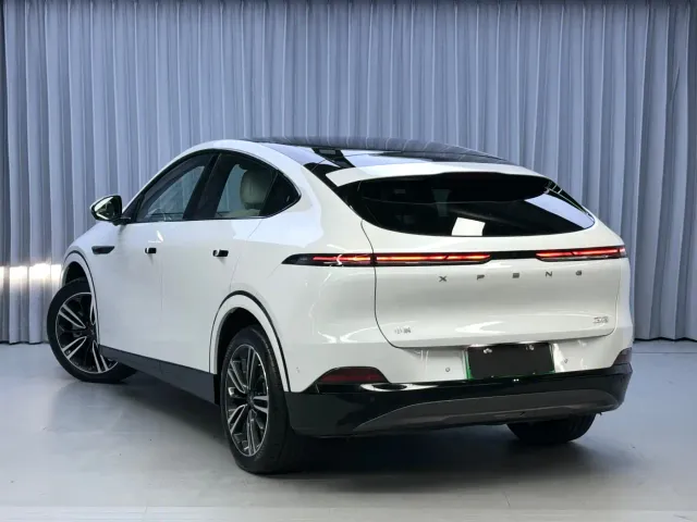 Xpeng G6 — Фото автомобиля 4