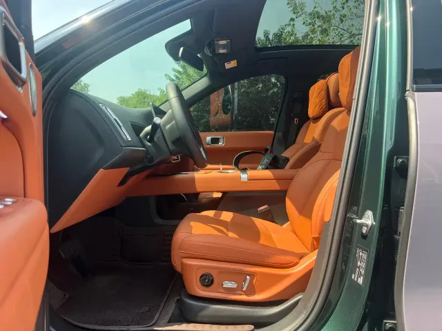 Li Auto Li Auto L6 2025 Pro Smart Renewal Edition — Фото автомобиля 9