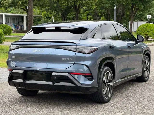 BYD Sealion 07 EV — Фото автомобиля 9