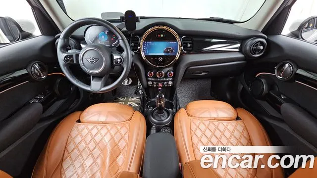 Mini Cooper Cooper 5 дверей Classic — Фото автомобиля 7