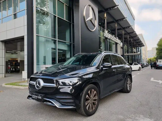 Фотография автомобиля — Mercedes-Benz GLE-Class