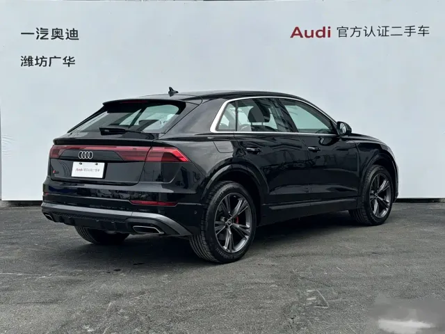 Audi Q8 — Фото автомобиля 5