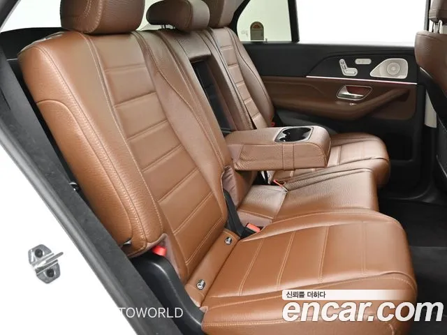 Mercedes-Benz GLE-Class — Фото автомобиля 12