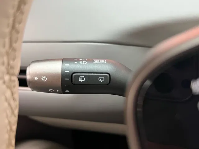 Li Auto i6 — Фото автомобиля 21