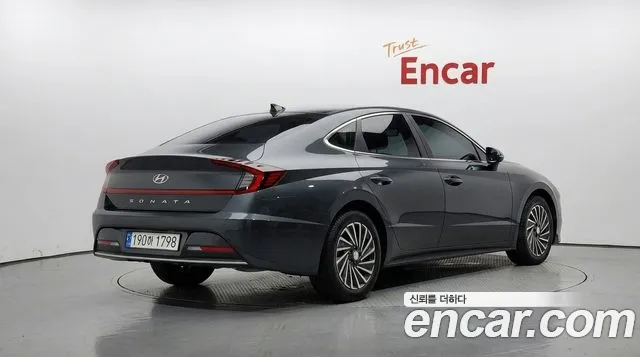 Hyundai Sonata — Фото автомобиля 2