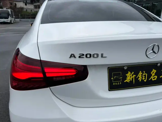Mercedes-Benz A-Class — Фото автомобиля 14