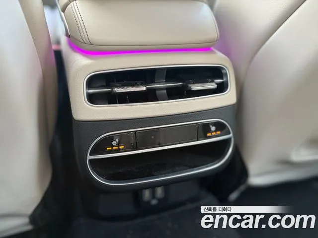 Genesis GV70 — Фото автомобиля 19