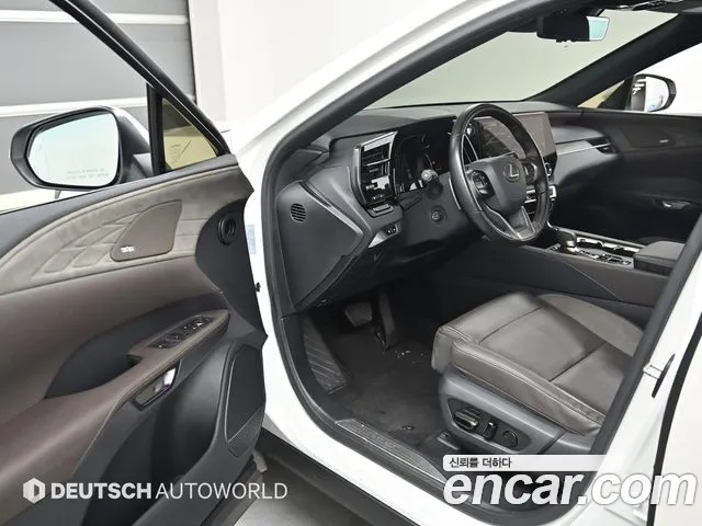 Lexus RX — Фото автомобиля 11