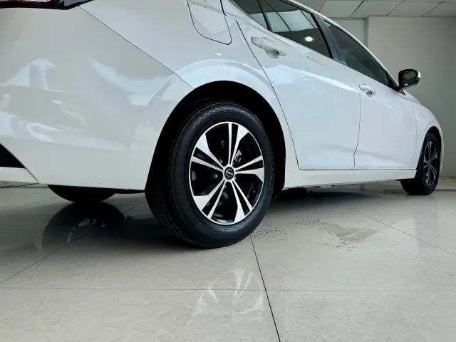Nissan Sylphy — Фото автомобиля 19