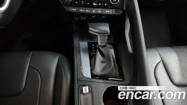 Hyundai AVANTE Avante (CN7) — Фото автомобиля 9