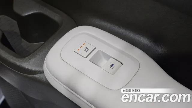 Hyundai Santa Fe MX5 — Фото автомобиля 23
