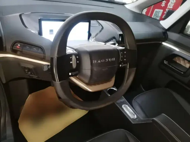 Baojun KiWi EV — Фото автомобиля 10