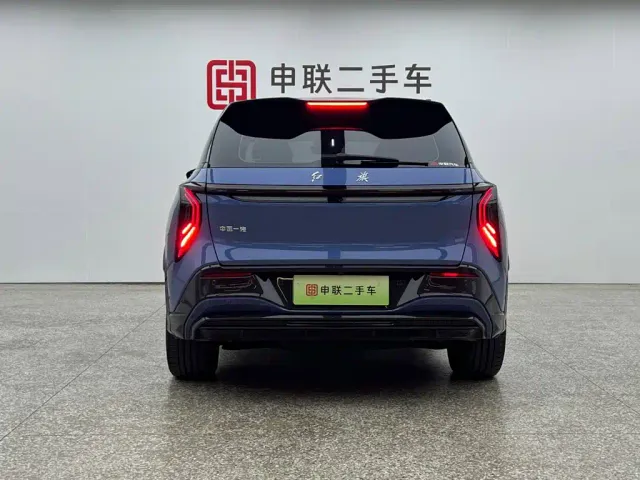 Hongqi Tian Gong 08 — Фото автомобиля 4