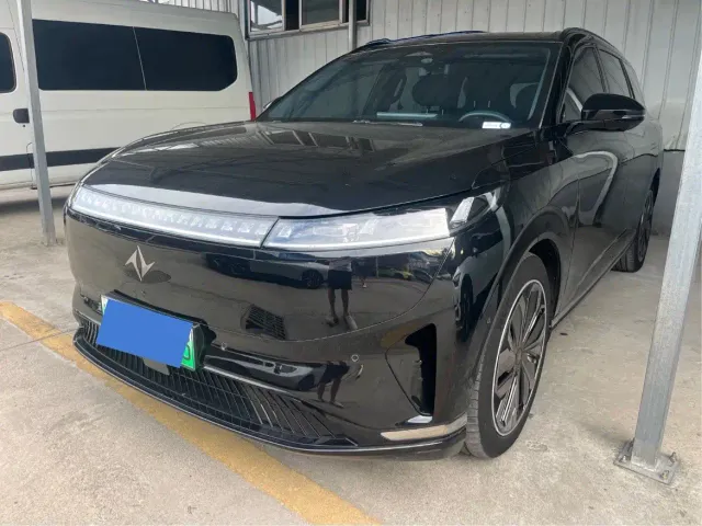 Фотография автомобиля — Dongfeng eπ 008