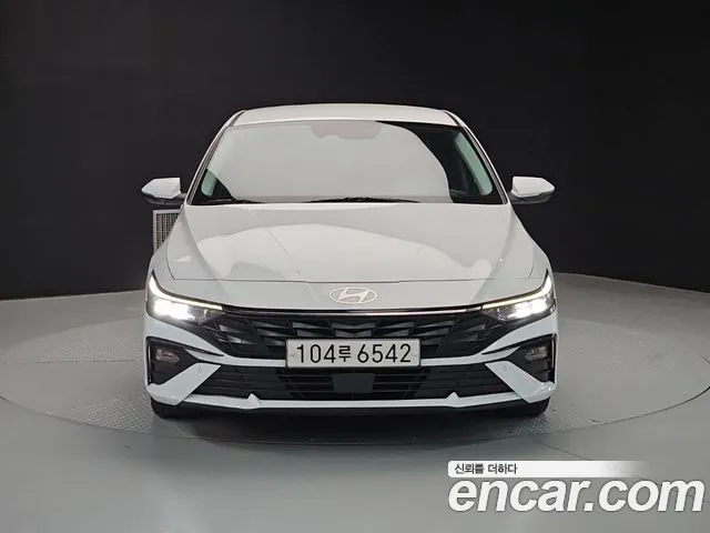 Hyundai AVANTE Новый Avante (CN7) — Фото автомобиля 2