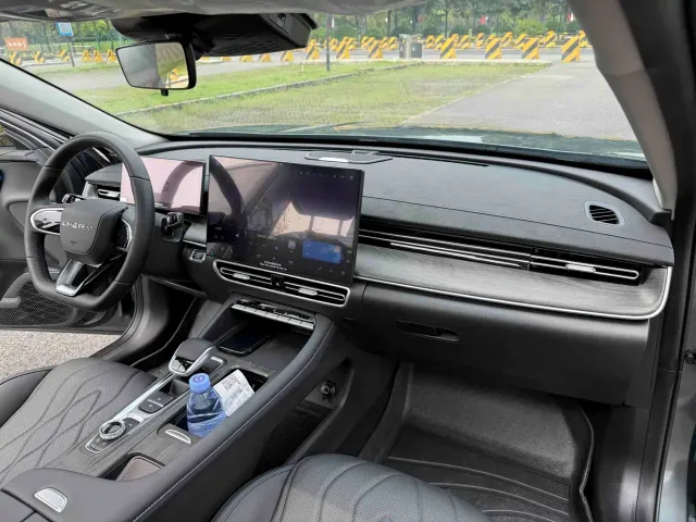 Chery Arrizo 8 PRO — Фото автомобиля 16