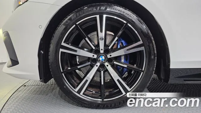 BMW 5-Series 5 серия (G60) 530i xDrive M Sport — Фото автомобиля 5