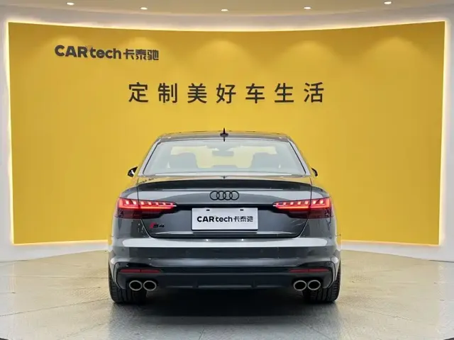 Audi S4 — Фото автомобиля 5