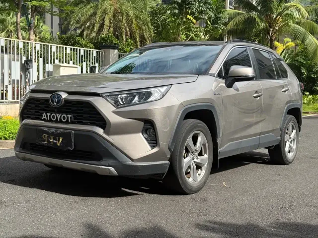 Фотография автомобиля — Toyota RAV4 Rongfang Dual Engine E+