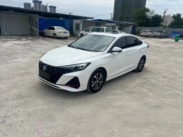 Changan Eado — Фото автомобиля 3