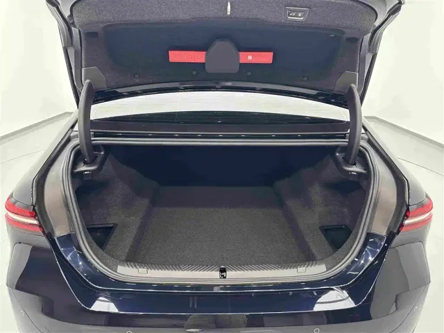 BMW 5 Series — Фото автомобиля 29