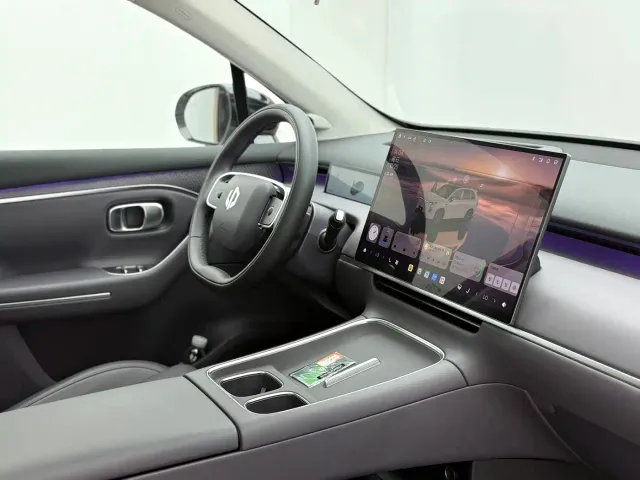 Leapmotor C10 — Фото автомобиля 19