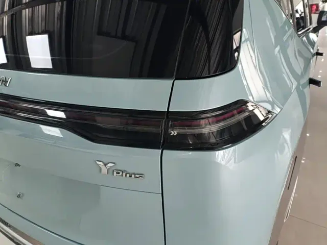GAC Aion Y — Фото автомобиля 7