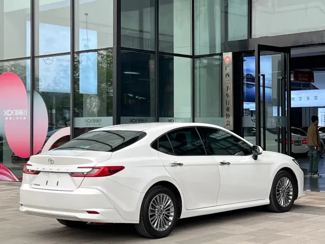 Toyota Camry — Фото автомобиля 20