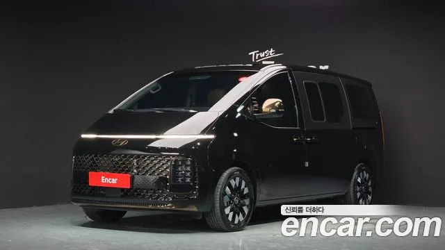Фотография автомобиля — Hyundai Staria