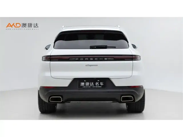 Porsche Cayenne New Energy 2024 Cayenne E-Hybrid 2.0T — Фото автомобиля 4