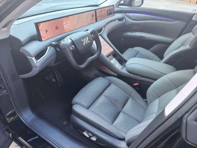 IM Motors LS6 — Фото автомобиля 8