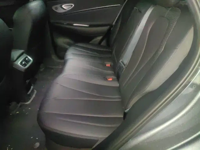 BYD Sealion 06 — Фото автомобиля 13