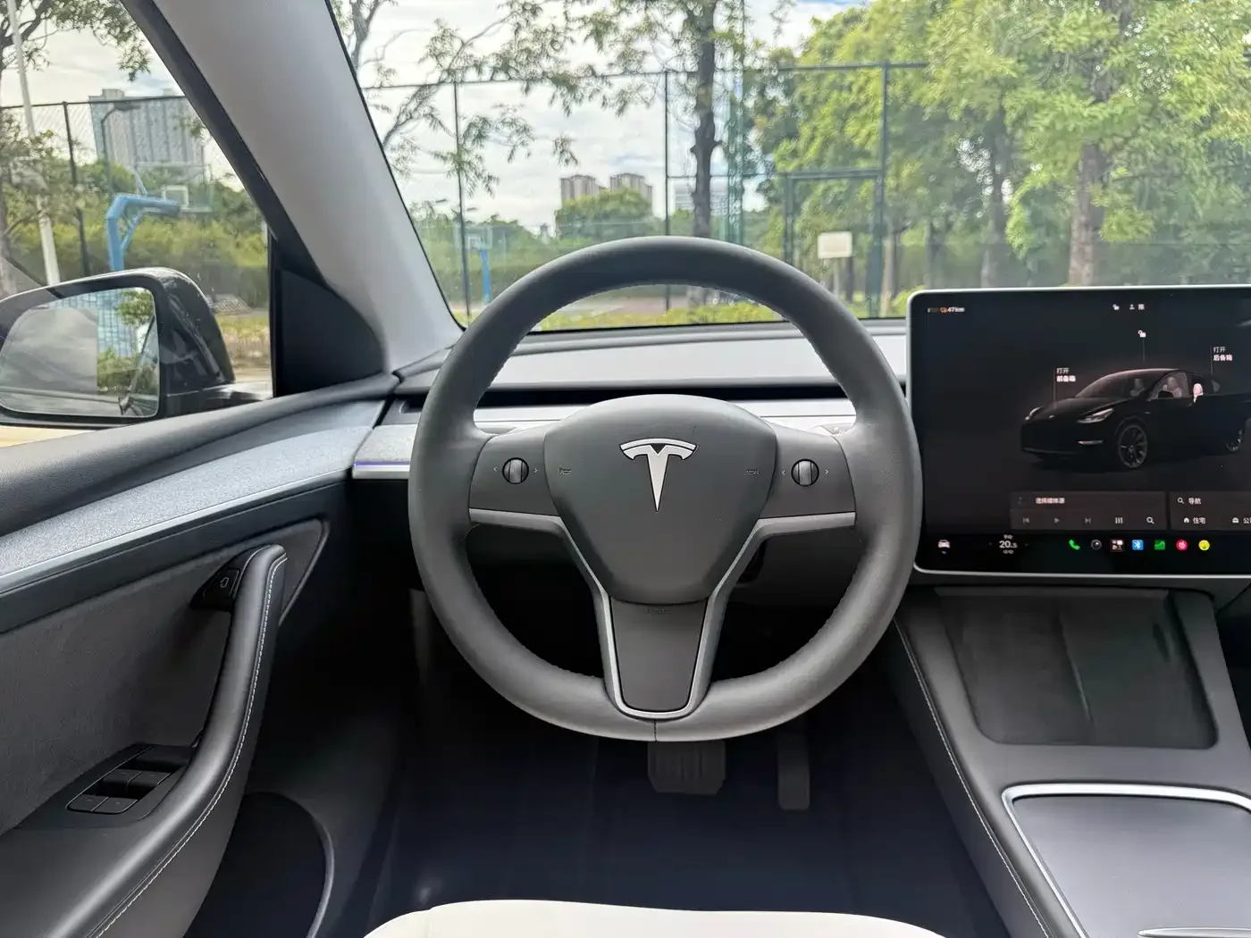 Tesla Model Y 2023 Long Range All-Wheel Drive Edition — Фото автомобиля 5