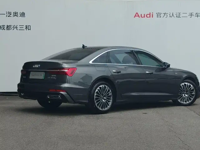 Audi Audi A6L New Energy 2022 55 TFSI e quattro — Фото автомобиля 4