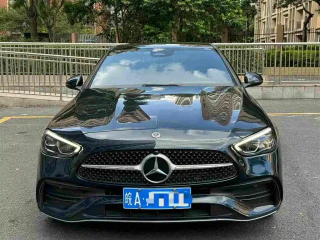 Mercedes-Benz C-Class — Фото автомобиля 3