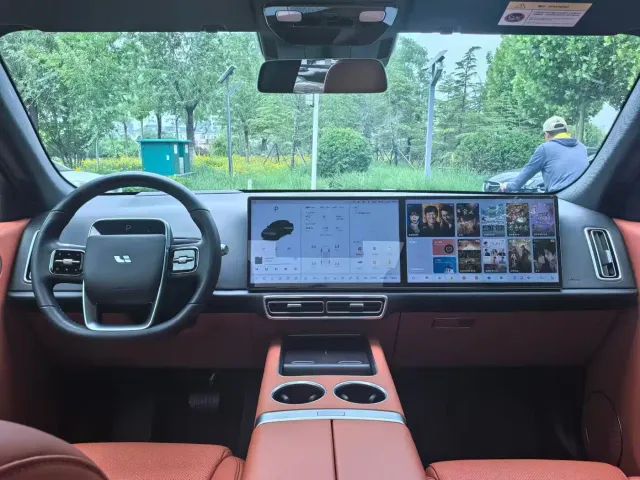 Li Auto L7 — Фото автомобиля 5