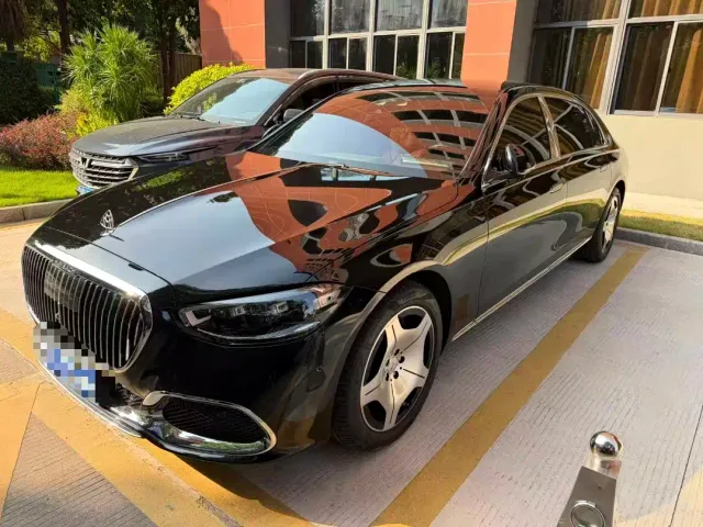 Фотография автомобиля — Mercedes-Benz Maybach S-Class